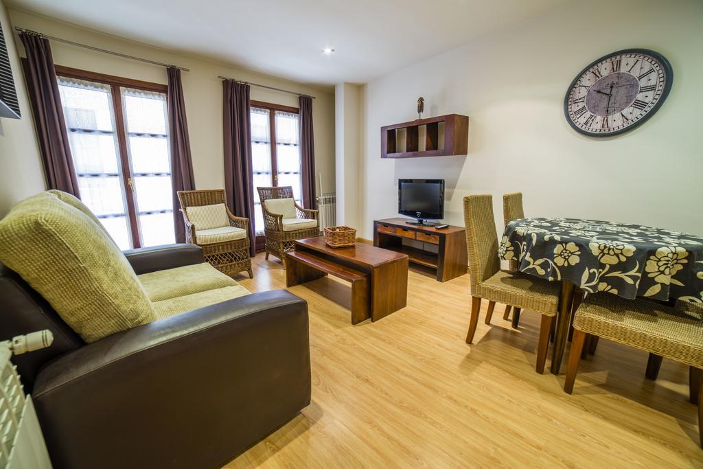 Apartamentos El Cordial De Fausto Llanes Bagian luar foto